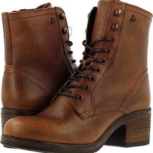 NIB - REAL LEATHER Bullboxer Esper Lace Up Boots in Cognac - Size 9